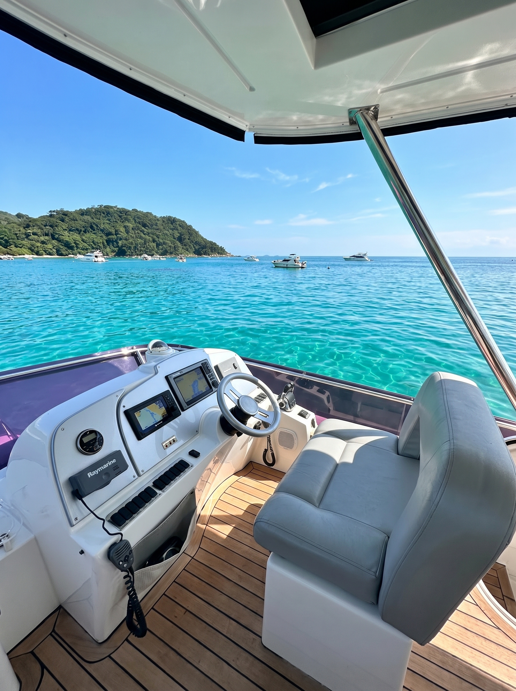 Posto de comando completo no flybridge